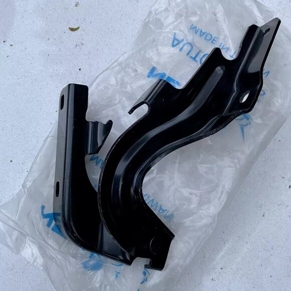 2007-13 NISSAN ALTIMA RIGHT SIDE HOOD HINGE — NEW - Picture 3 of 5